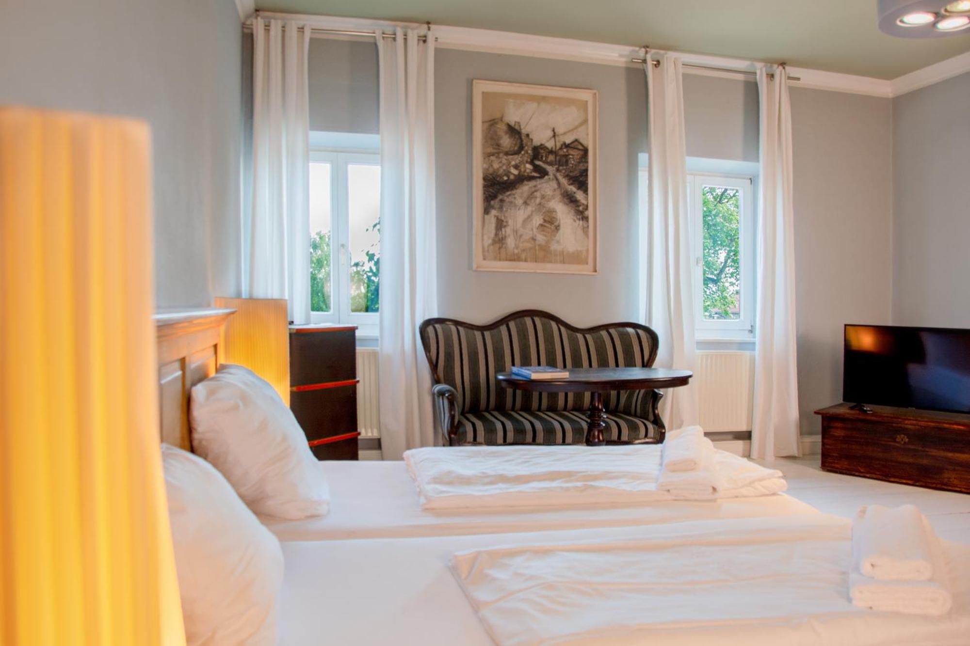 Hotel Gut Staudham Gasthof Und Events Wasserburg Exterior foto