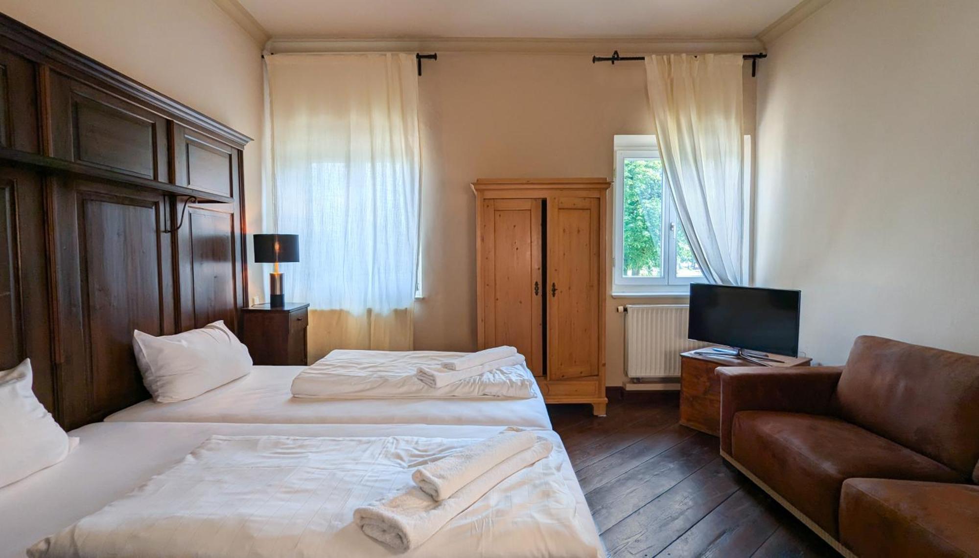 Hotel Gut Staudham Gasthof Und Events Wasserburg Exterior foto